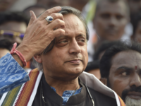 Shashi Tharoor on viral photos with TMC MP Mahua Moitra: 'Cheap politics,  not a serious issue' - The Economic Times Video