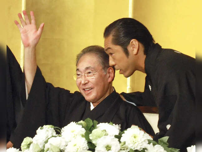 Eno Ichikawa, Japanese Kabuki theater actor and innovator, dies at 83