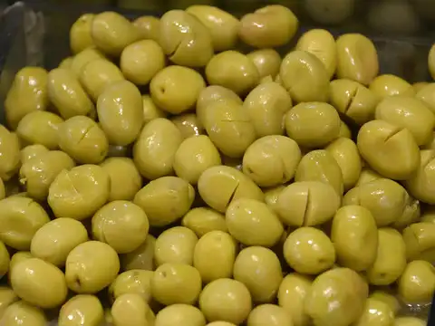 ​Olive​
