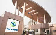 Vedanta Resources taps credit funds for $1 billion loan