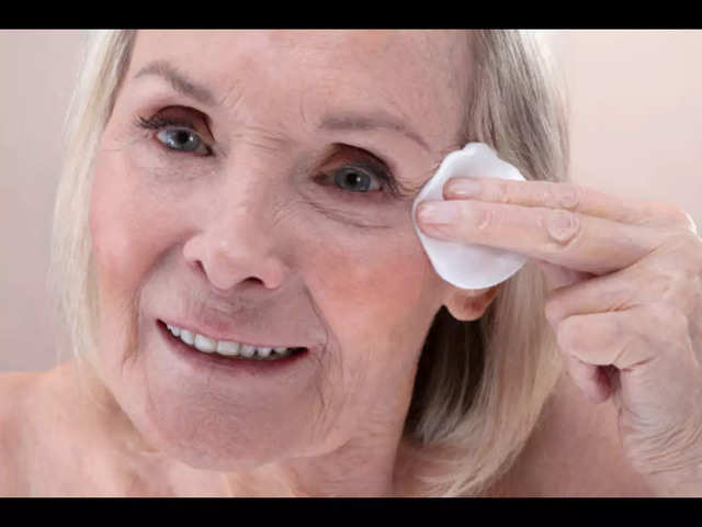 Helps reduce wrinkles