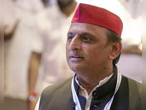 Mumbai: Samajwadi Party President Akhilesh Yadav arrives for the meeting of Indi...
