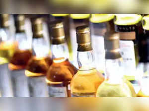 Delhi: 18 lakh liquor bottles sold daily under current excise policy
