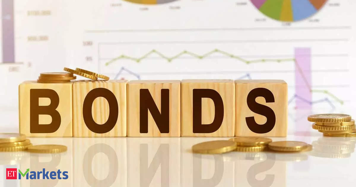 Global bond investors fear more declines after vicious quarterly selloff
