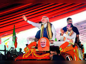 Cong Dividing Women On Caste Lines, Hates Me As I Am From OBCs: Modi
