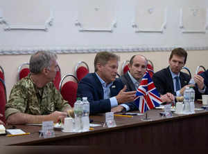 Ukraine's Defence Minister Umerov and British Defence Secretary Shapps attend a meeting in Kyiv