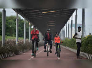 ​23-km cycle track​