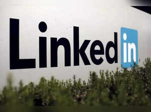 LinkedIn unveils new generative AI features as pilot for sales professionals in India