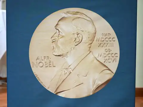 Alfred, Norway and Peace