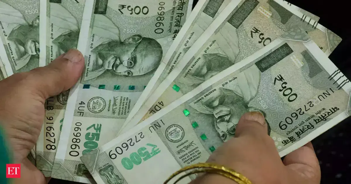 securitisation volumes: Securitisation activity unaffected by HDFC merger, surges 35 per cent in H1: Crisil - Vimarsana News