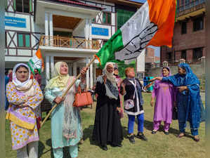 Srinagar: Women Congress leaders celebrate the party's victory in LAHDC-Kargil e...