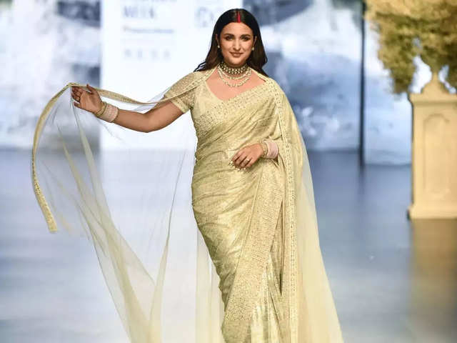 Buy Parineeti Chopra's Designer Saree, Lehenga, Dresses 2024
