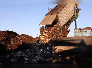 FILE PHOTO: Nations including U.S. making little progress on a big climate problem: food waste