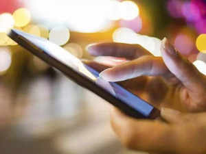 Telcos log data usage surge as cricket action shifts to mobiles