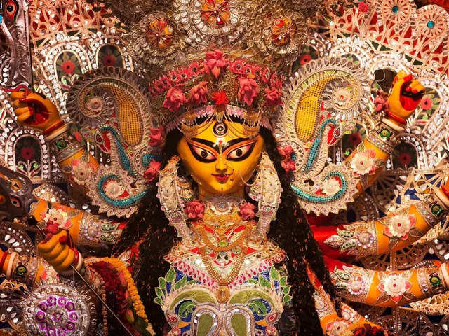 West Bengal: Restrictions On Durga Puja Pandal Entry Eased By Calcutta HC;  45 People Allowed To Enter At A Time