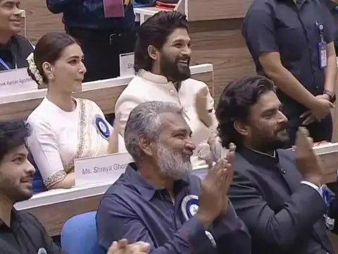 Rajamouli Cheers For Team 'RRR'
