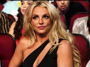 Britney Spears flaunts her new snake tattoo following split from Sam Asghari