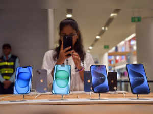 iPhone sales cross 1.5 mn million units in 1st week of India festive season