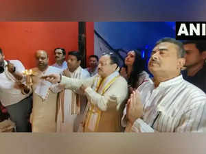 Kolkata: JP Nadda offers aarti to Goddess Durga at puja pandal in Howrah