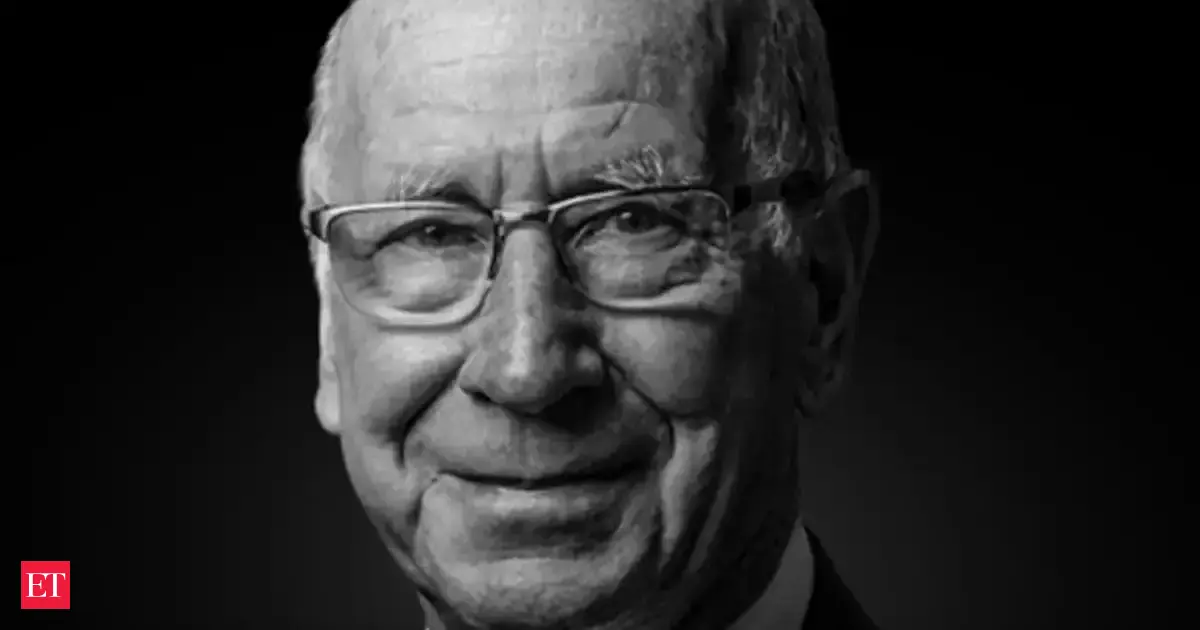 ​Manchester City pledge to ban fans involved in offensive chants against Sir Bobby Charlton - Vimarsana News