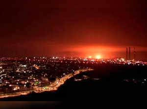 Heavy bombardment seen on Israel-Gaza border at night