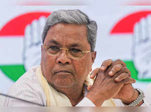 New Delhi: Senior Congress leader and Karnataka CM Siddaramaiah at a press confe...