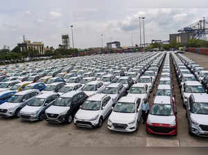 Passenger vehicle sales India
