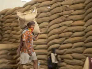 Centre imposes stock limits on tur, urad dals to prevent hoarding, speculation