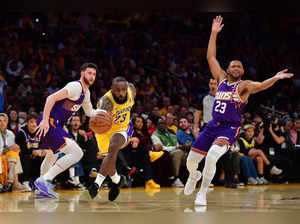 Los Angeles Lakers vs Phoenix Suns NBA live: Prediction, start time, where to watch Lakers vs Suns game