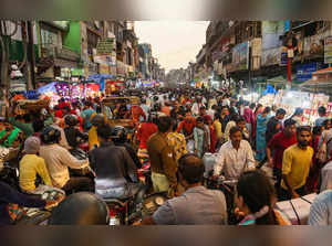Mathura: A crowded market as people shop for Dhanteras and Diwali festivals, in ...