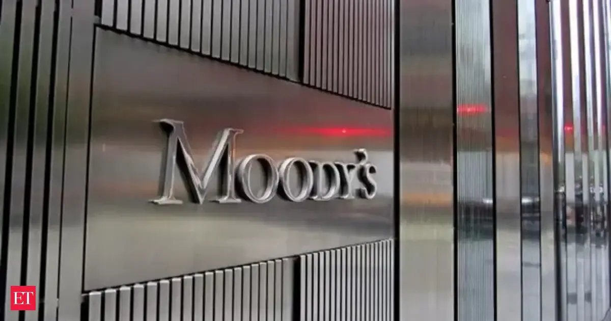 Moody's Turns Negative on US Credit Outlook - The Economic Times - Vimarsana News