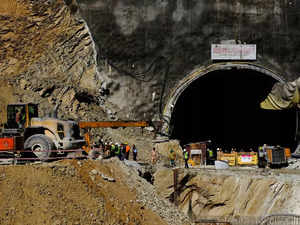 Uttarkashi tunnel collapse: New drill begins rescue work