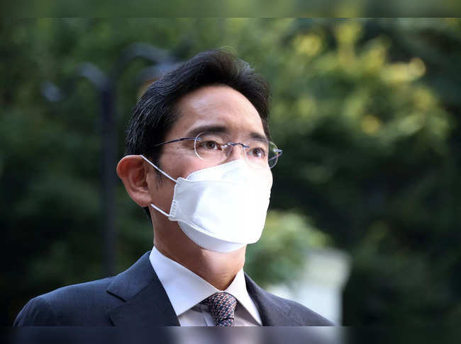 FILE PHOTO: Then Samsung Electronics Vice Chairman Jay Y. Lee arrives at a court in Seoul