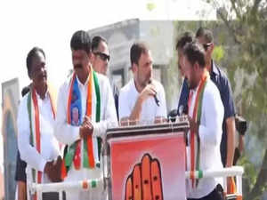 "An election between 'Dorala Telangana' and 'Prajala Telangana'": Rahul Gandhi fires fresh salvo at KCR