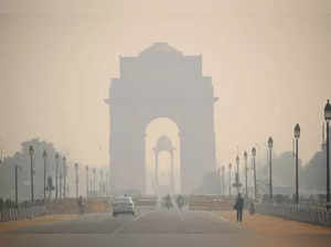 Delhi Air Pollution: AQI very poor, may remain so till November 17