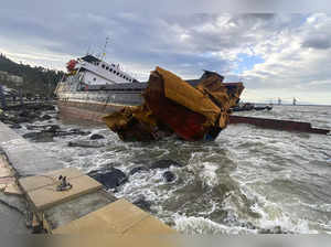 Severe storms in Turkey leave 9 dead. 11 are still missing after a cargo ship sank in the Black Sea