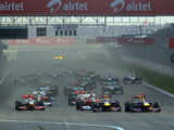 Sebastian Vettel leads the pack at the start of the F1 Indian Grand Prix