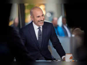 In the Hamptons, Matt Lauer goes holiday shopping with his girlfriend Shamin Abas