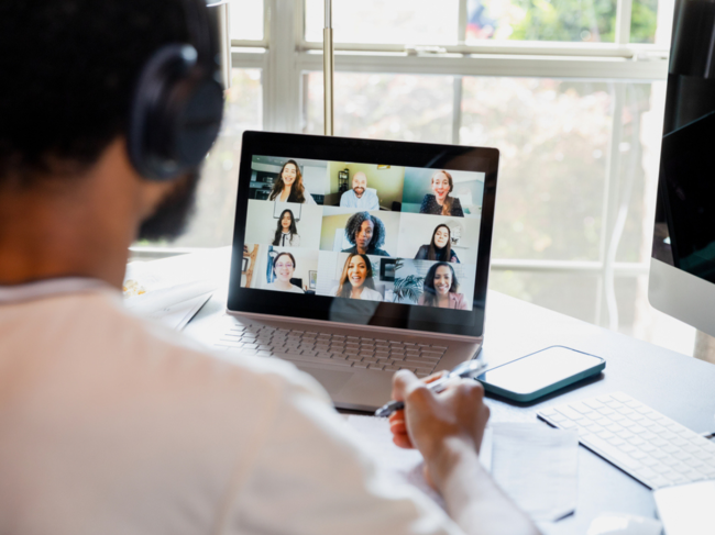 ​The widespread use of virtual meeting platforms like Zoom, Teams, and Google Meet has raised concerns about their impact on mental & physical health.​​