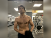 'Got to keep pushing.' Vikas Khanna shares picture flaunting ripped physique following injuries & surgeries, netizens call him 'superchef'