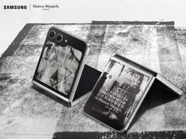 ​Samsung Galaxy Z Flip5 Maison Margiela Edition​