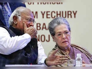 **RPT, ADDS NAME** New Delhi: Congress President Mallikarjun Kharge and senior C...