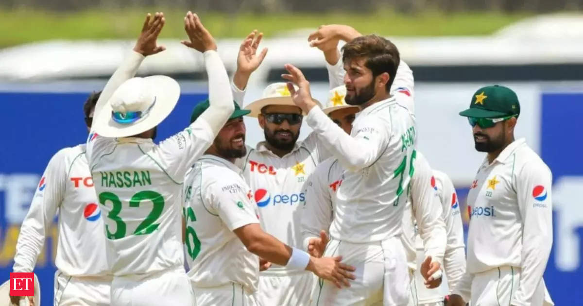 Why is Pakistan cricket team playing in Australia without a doctor?