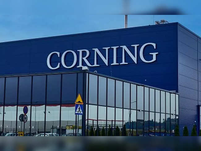 Optiemus, Corning to make 30 mn finished cover glass parts, generate jobs in India