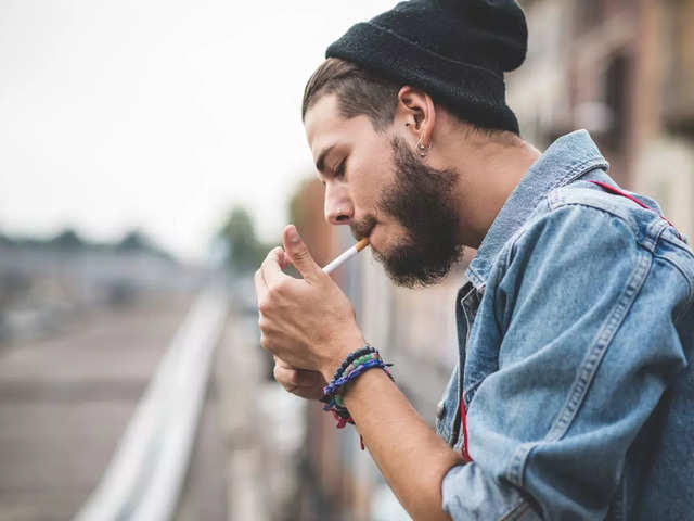Smoking may damage brain
