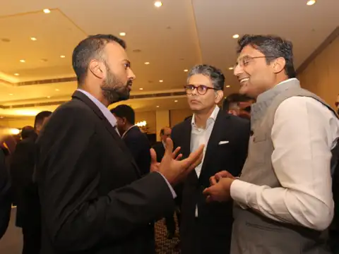 Industry leaders catch up