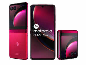Motorola razr 40 Ultra (Viva Magenta, 8GB RAM, 256GB Storage):