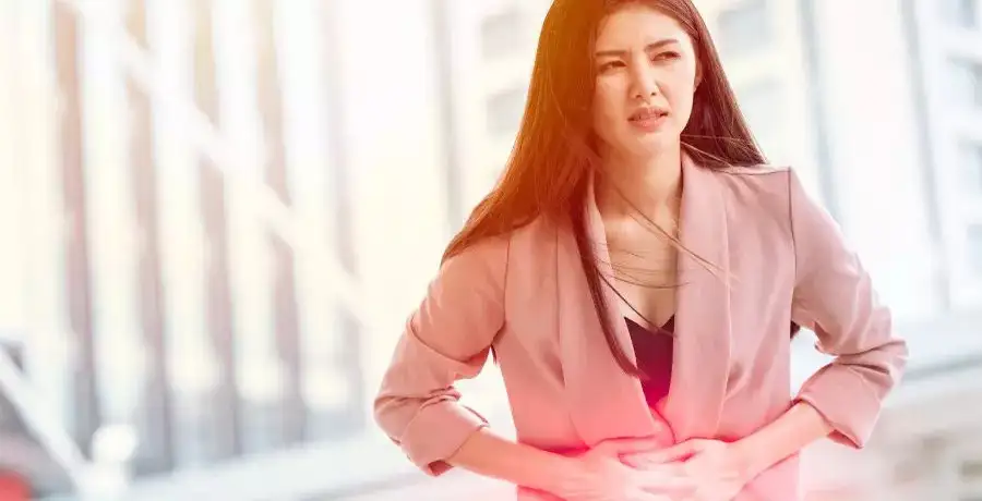 Menstrual Cramps: Tips to get rid of period pain at office - Vimarsana News