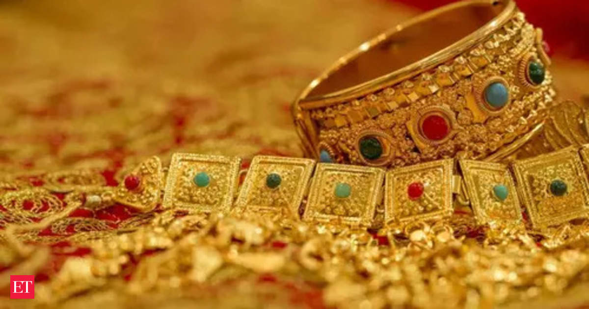 Gold price surge spurs bridal jewellery demand thumbnail