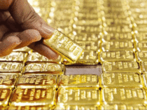 Gold ends with weekly gains on dovish FOMC outcome